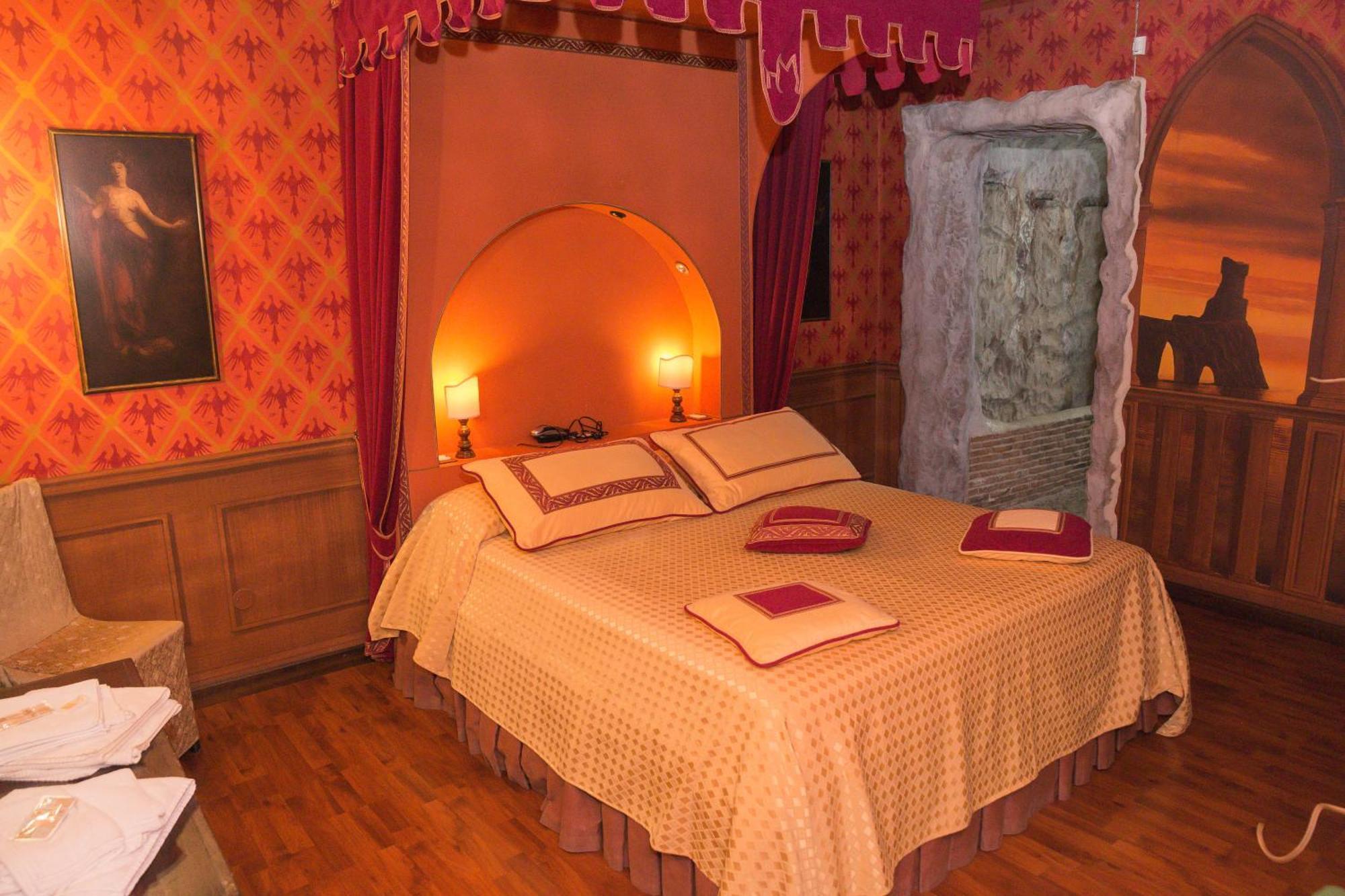 Il Castello Di Perano Hotel Bagian luar foto
